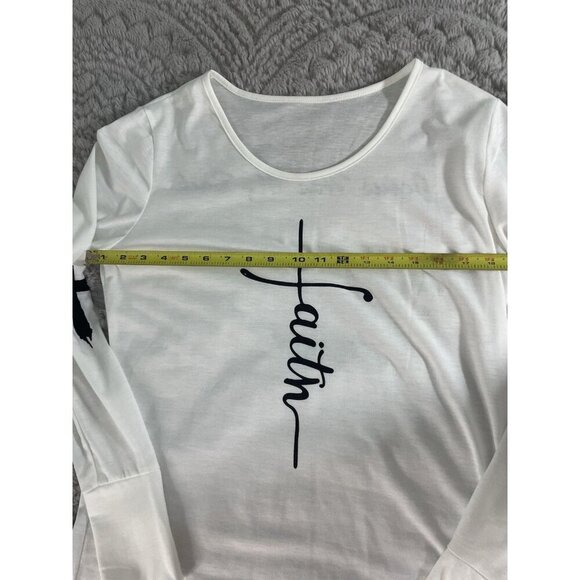 Light in the Box Women's Christian Faith White Graphic T Size M NWOT - Picture 7 of 10